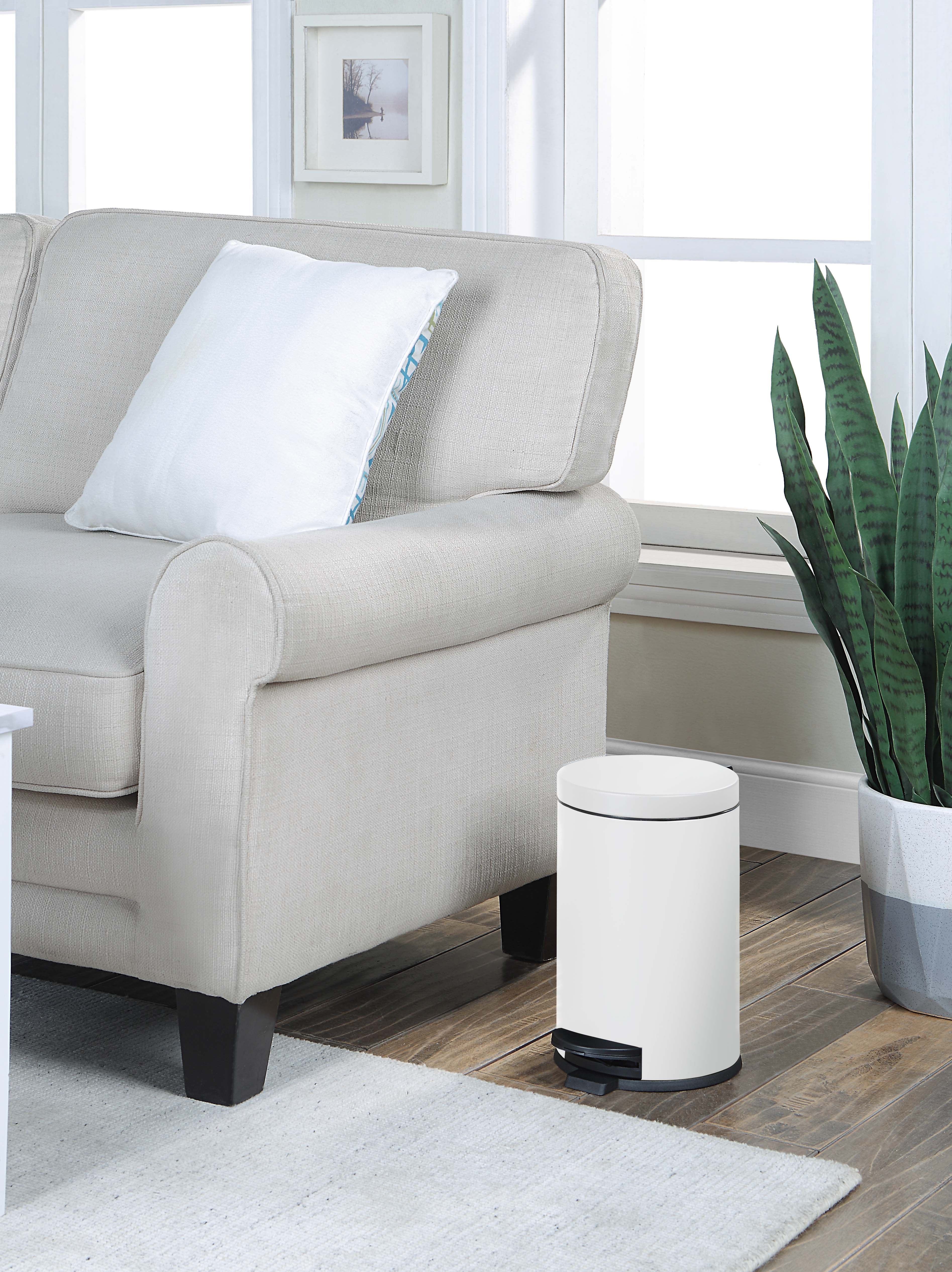 4.5 Liter / 1.2 Gallon Round Trash Can with Plastic Inner Bucket; Bathroom, Office, Kitchen and Bedroom Step On and Slow Close